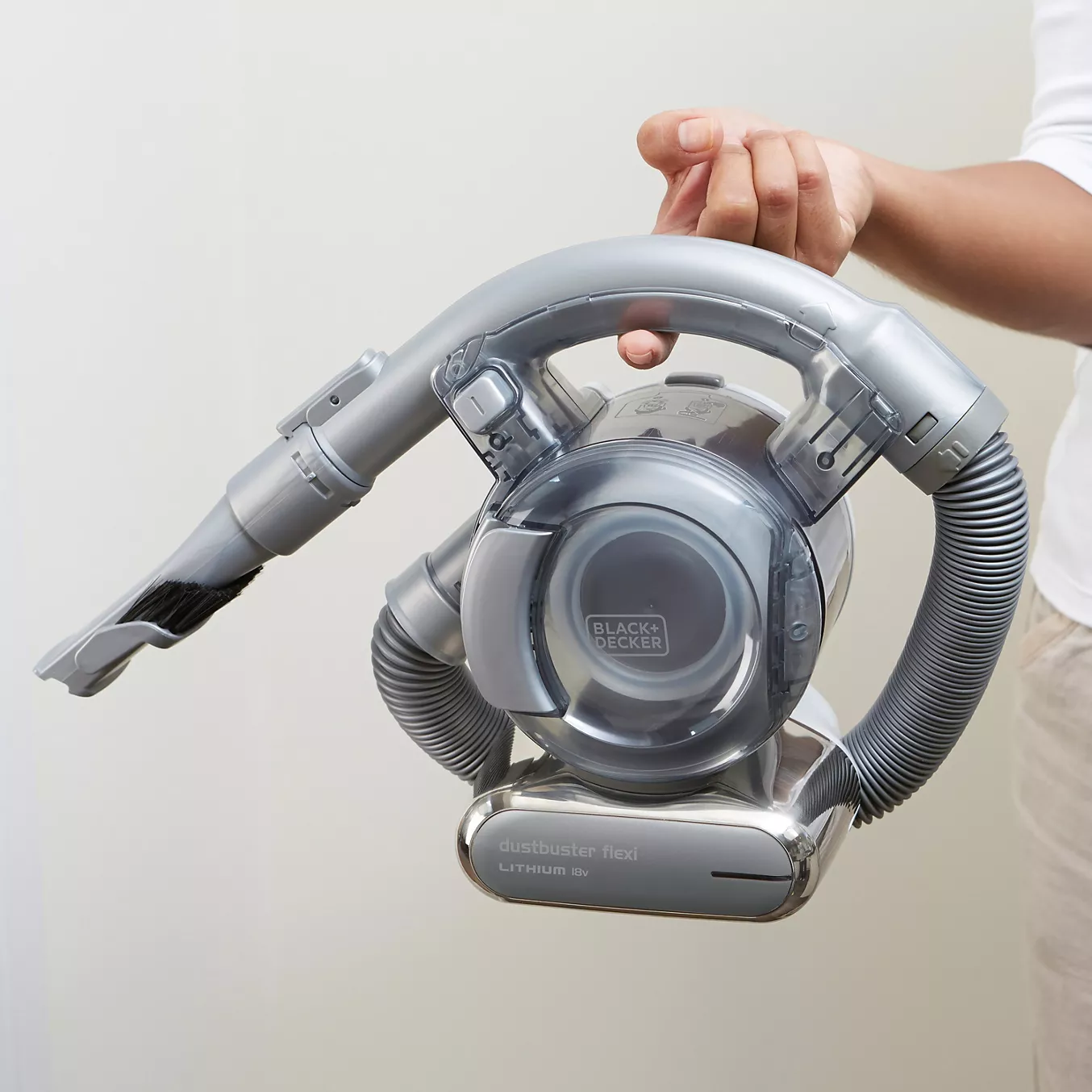 Aspirateur main BLACK ET DECKER PD1820L