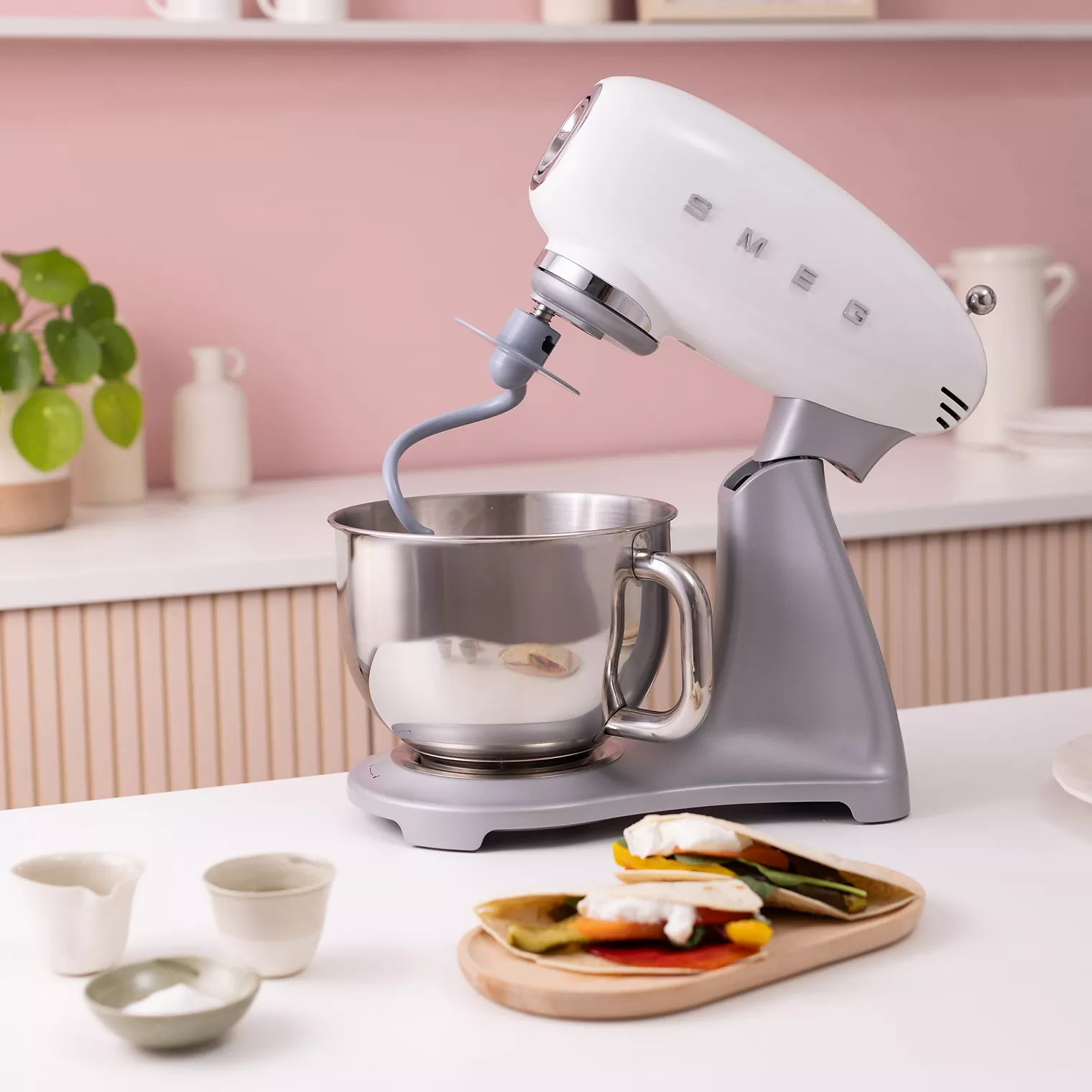 Robot pâtissier SMEG SMF04WHEU Blanc